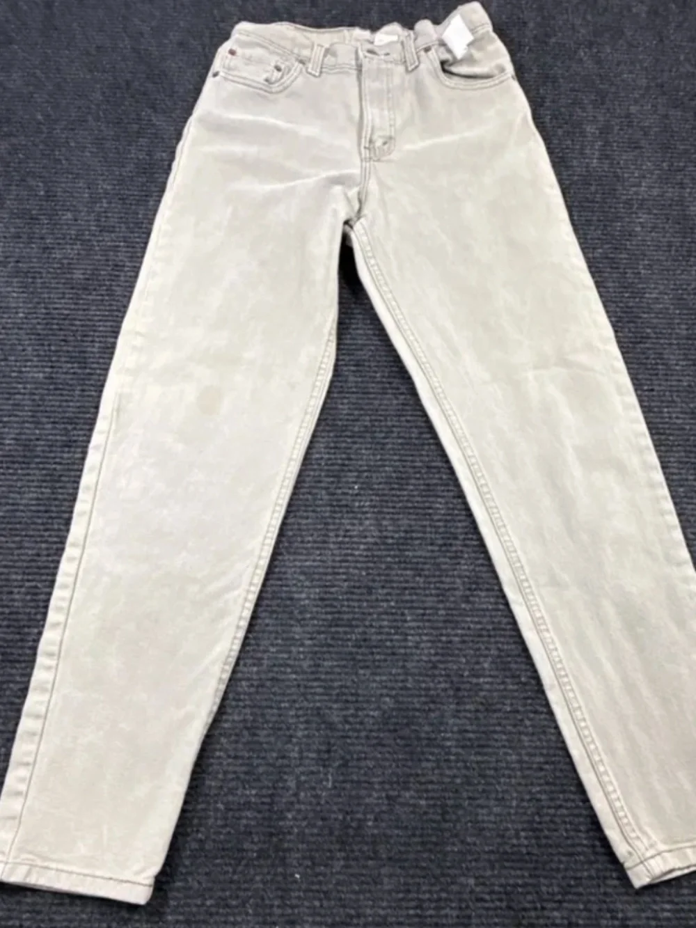 Vintage Levi's 550 Relaxed Tapered Khaki Jeans Made in USA W30 L32 90s